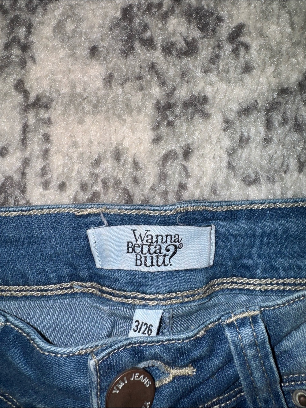 YMI Jeans Denim Capri Shorts - Picture 4 of 5